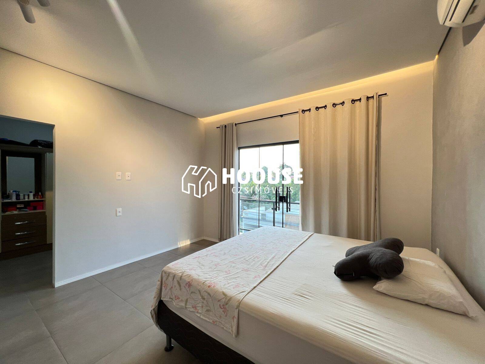 Casa à venda com 3 quartos, 168m² - Foto 8