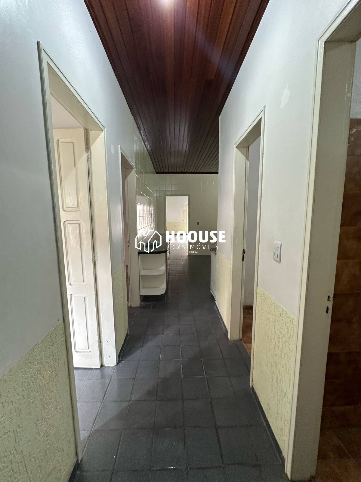 Casa à venda e aluguel com 4 quartos, 600m² - Foto 8