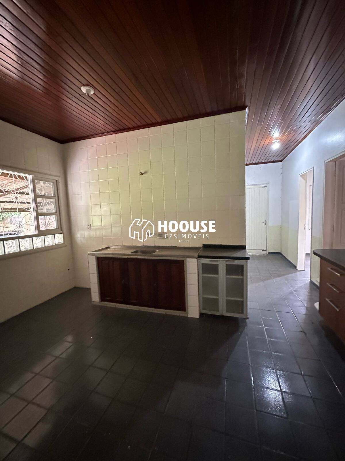 Casa à venda e aluguel com 4 quartos, 600m² - Foto 7