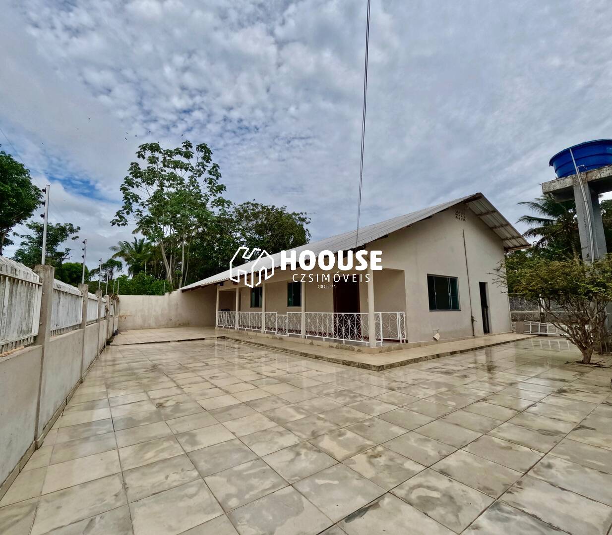 Casa à venda e aluguel com 3 quartos, 600m² - Foto 1