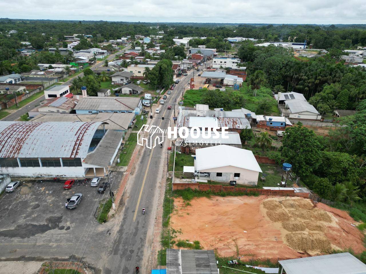 Terreno à venda, 1400m² - Foto 1